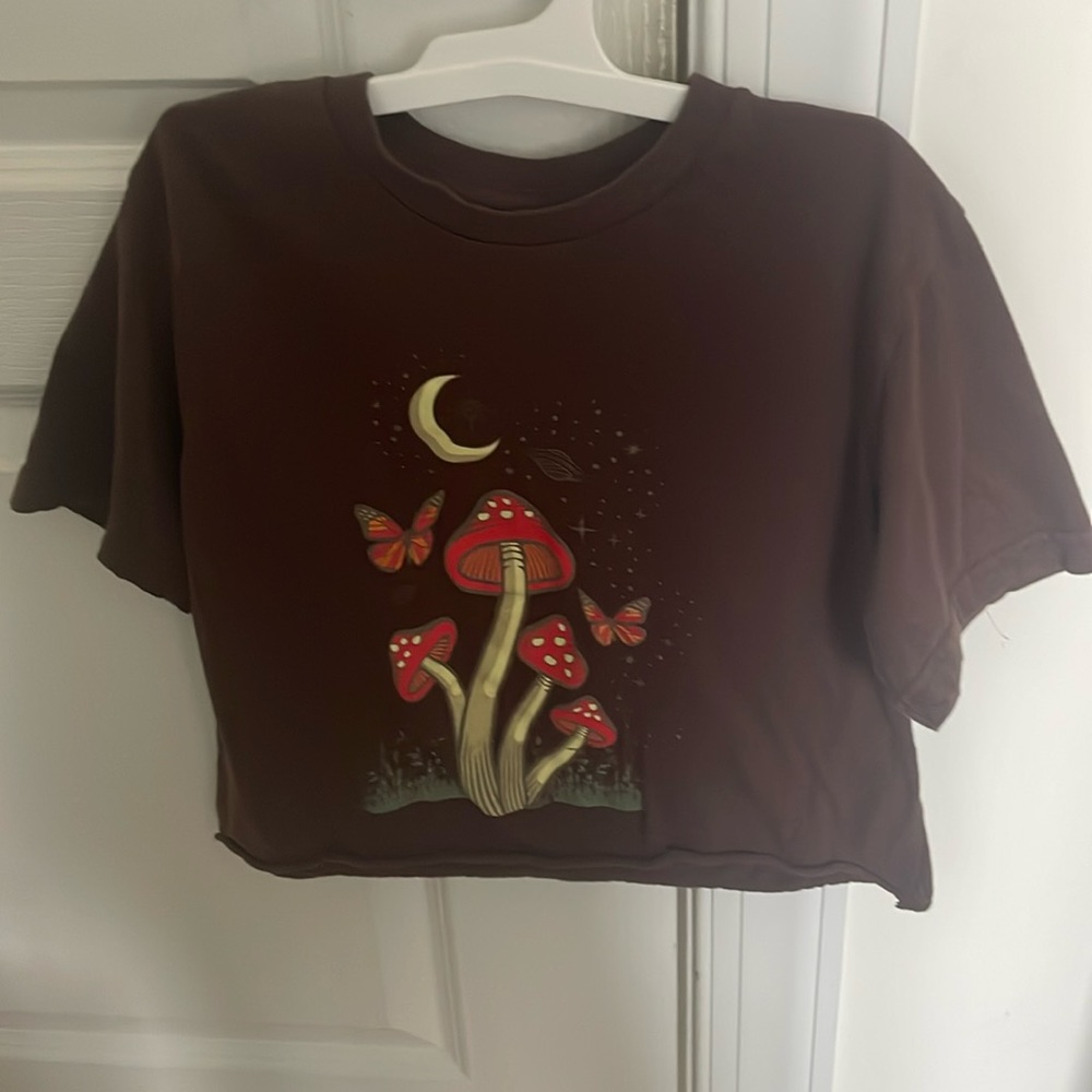 brown crop top